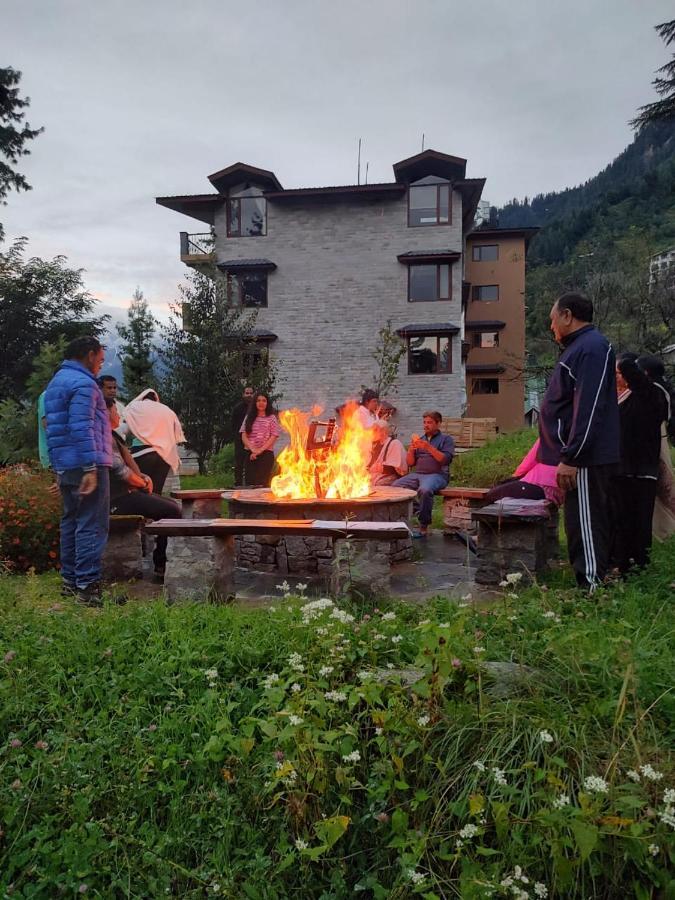 Aloka Resort Manāli Eksteriør bilde